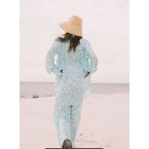 NWT Araminta James La Mer‎ Silky Shirt Blue Collared Long Sleeve Womens Medium